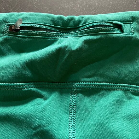 Nike Capri Leggings - Picture 3 of 4